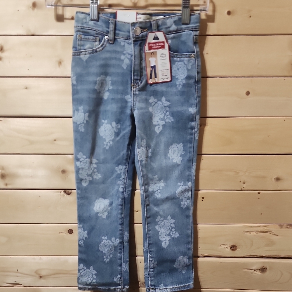 Levi Strauss Jeans Size 6 Girls NWT ankle Straight